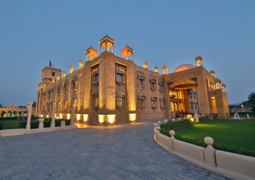 Chokhi Dhani Palace, Jaisalmer