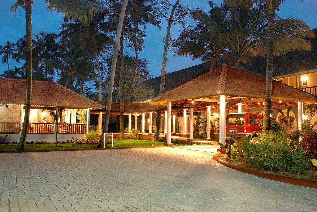Lemon Tree Vembanad